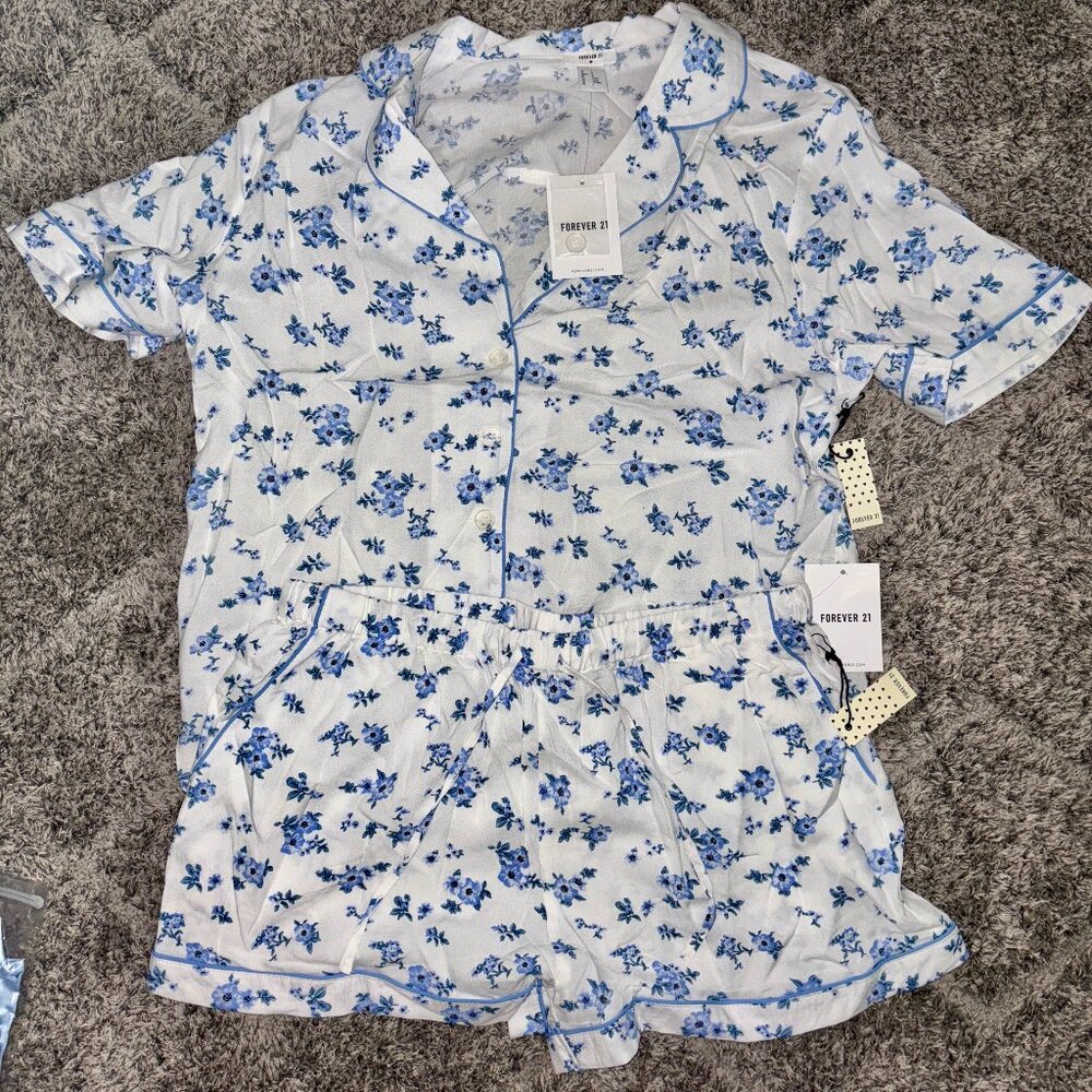 NWT Blue Floral Pajama Set